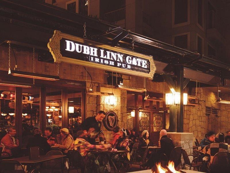 Pan Pacific Whistler Village Centre Екстериор снимка