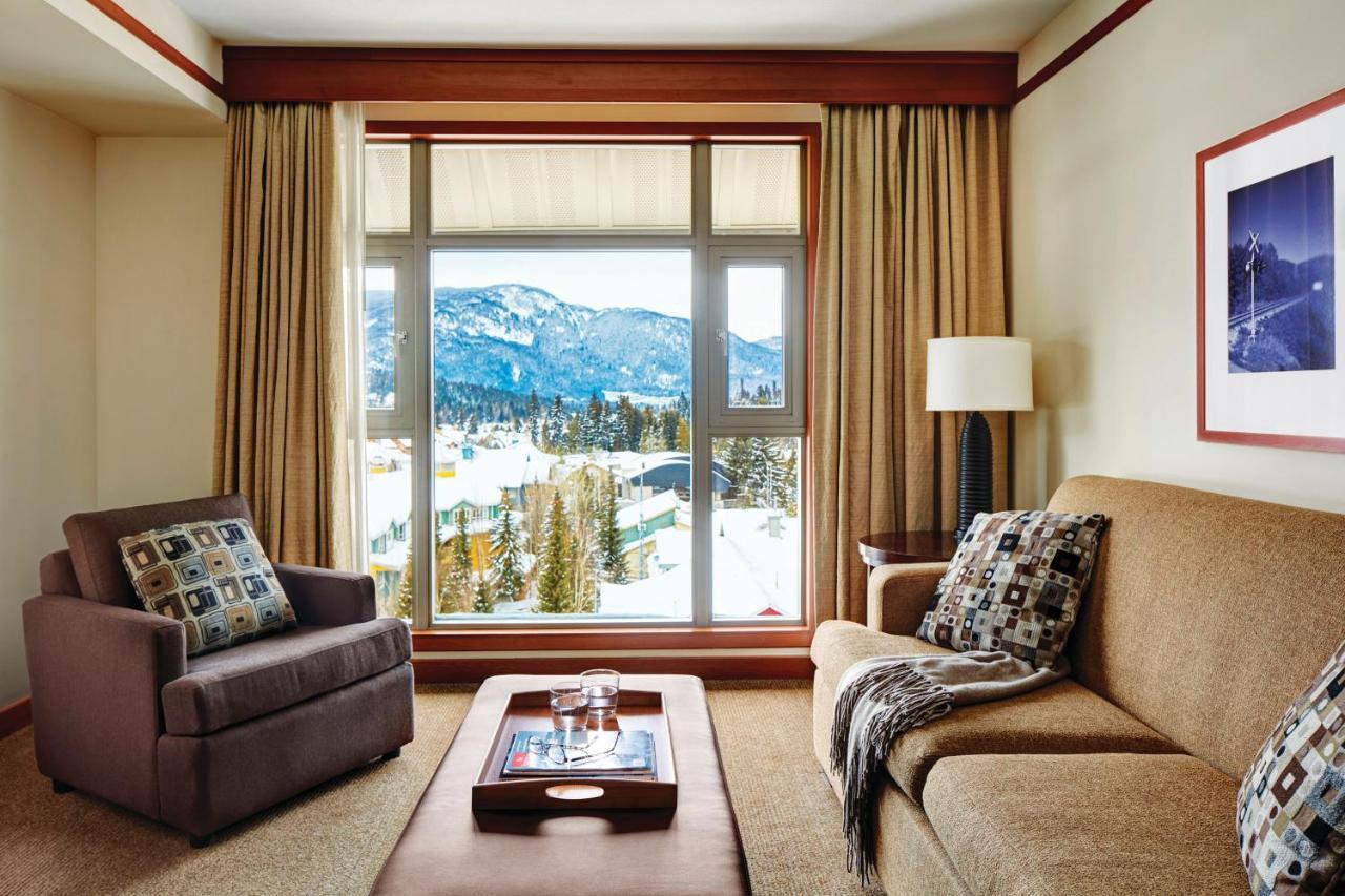 Pan Pacific Whistler Village Centre Екстериор снимка